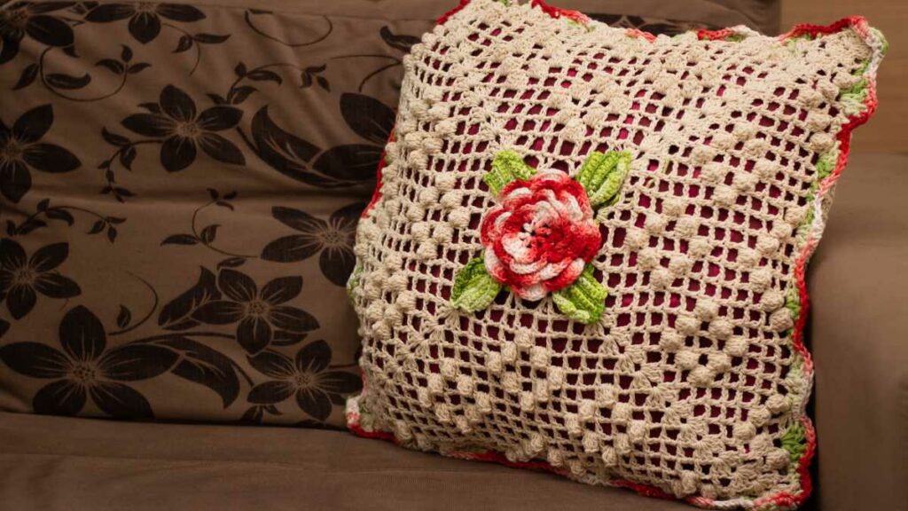 Como usar crochê na decoração de sua casa