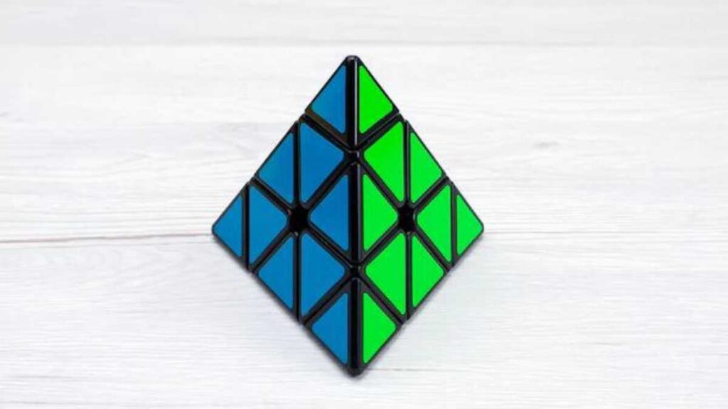 Como Resolver Cubo Mágico Triangular