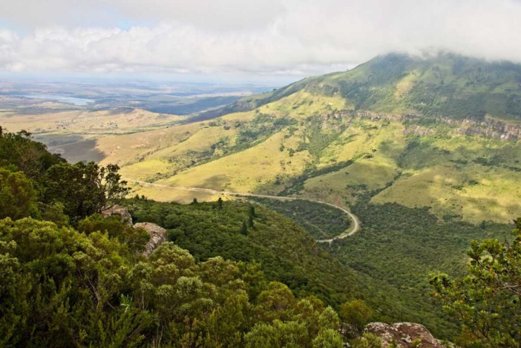 Serra do Curral e Mirante Mangabeiras: horizonte de Belo Horizonte